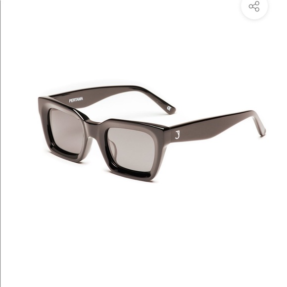 Jagar Pertama Polarized Unisex sunglasses - Picture 1 of 4